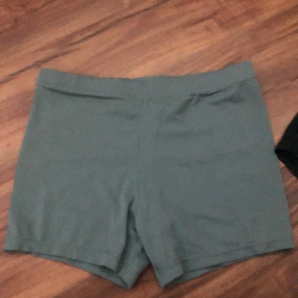 spandex - Picture 2 of 4